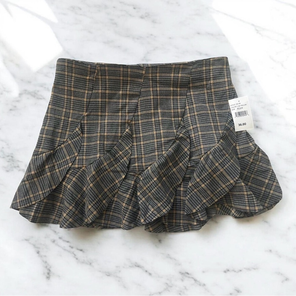 DMLM Plaid Mini Skirt Brown Yellow Ruffle Tiered NWT N-36295 Size‎ Medium